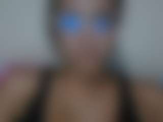 Trianabell's Live Sex Cam Show