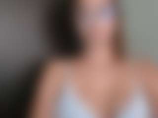 Trianabell's Live Sex Cam Show
