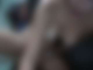 Trianabell's Live Sex Cam Show