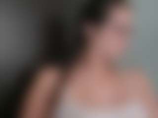 Live cam show with Trianabell - Flashing on Streamer API