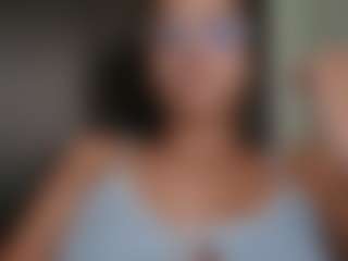 Trianabell's Live Sex Cam Show