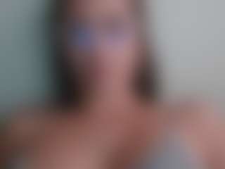 Trianabell's Live Sex Cam Show
