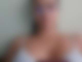 Trianabell's Live Sex Cam Show