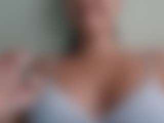 Trianabell's Live Sex Cam Show
