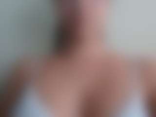 Trianabell's Live Sex Cam Show