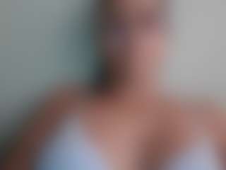 Trianabell's Live Sex Cam Show