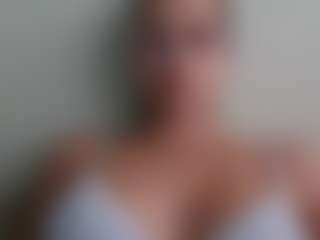 Trianabell's Live Sex Cam Show