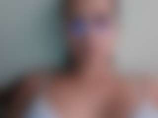 Trianabell's Live Sex Cam Show