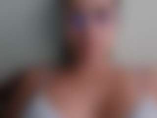 Trianabell's Live Sex Cam Show