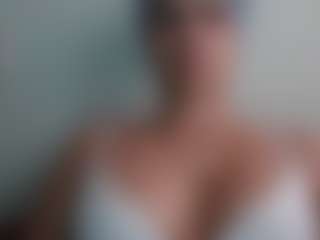 Trianabell's Live Sex Cam Show