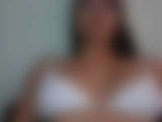 Trianabell's Live Sex Cam Show