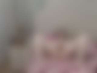 SquirtyAngela's Live Sex Cam Show