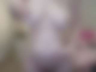 SquirtyAngela's Live Sex Cam Show