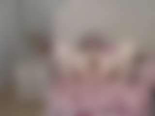 Live cam show with SquirtyAngela - Interactivetoy Granny on Chatstar