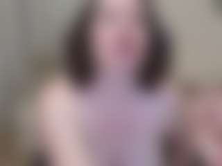 SquirtyAngela's Live Sex Cam Show