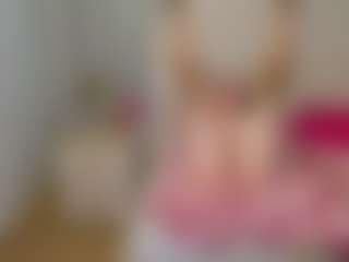 Live cam show with SquirtyAngela - Tittyfuck on pussylord.com