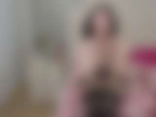 Live cam show with SquirtyAngela - Red Hair Anal on Pornisteam.com