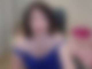 Live cam show with SquirtyAngela - Granny Dildo on chickslive.net