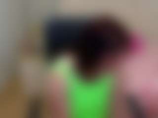 Live cam show with SquirtyAngela - Mature on Camsoda