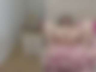 Live cam show with SquirtyAngela - Granny Dildo on hrnylive.com