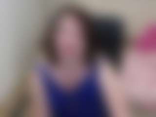 Live cam show with SquirtyAngela - Public Red Hair on Hubzter Live