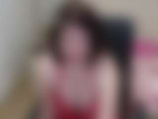 Live cam show with SquirtyAngela - Granny Squirt on Dolls Live