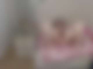 SquirtyAngela's Live Sex Cam Show