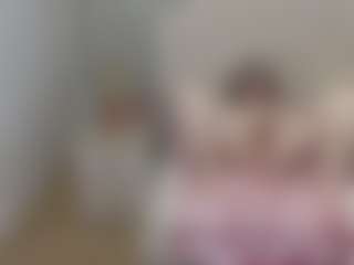 SquirtyAngela's Live Sex Cam Show