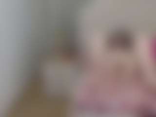 Live cam show with SquirtyAngela - Granny Dildo on sexylive.show
