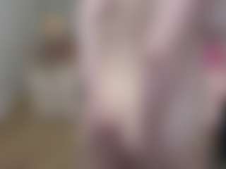 Live cam show with SquirtyAngela - Red Hair Amateur on Nude Chat * 1 On 1 Webcam Sex * Live Cam Show