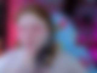 Live cam show with CassieRedKiss - Green Eyes on Camsoda