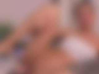 Live cam show with VeronicaDylan - Cute on crypto-cams