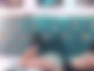 Live cam show with antonella-cutee - Petite on AdultVida.com