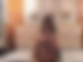 Live cam show with antonella-cutee - Small Tits on livesuperchat.net
