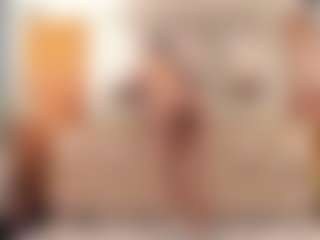 Live cam show with antonella-cutee - Petite on CamwithHer