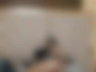 Live cam show with antonella-cutee - Petite Teen (18+) on xxxlivecams.org