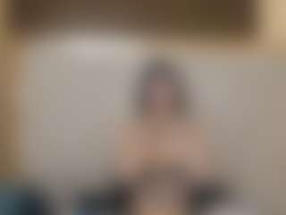 Live cam show with antonella-cutee - Petite on crypto-cams