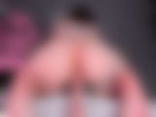 Live cam show with Liza - Thong on live18s.com
