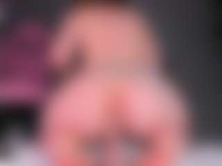 Live cam show with Liza - Facesitting on crypto-cams