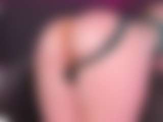Live cam show with Liza - Foot Fetish on Camsoda