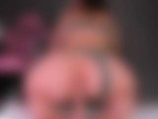 Live cam show with Liza - Smoking on Camming Site