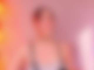 Live cam show with Lunar-leen - Skinny on Cam Slut