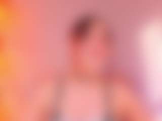 Live cam show with Lunar-leen - Thin on TeamSkeetLive
