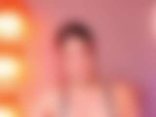 Live cam show with Lunar-leen - Small Tits on Latina Girls