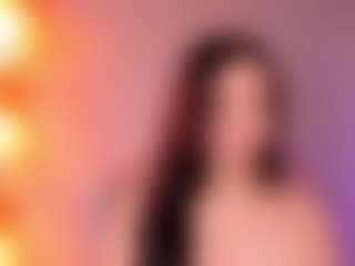 Live cam show with Lunar-leen - Normal on Camming Site