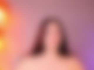 Live cam show with Lunar-leen - Petite on livesuperchat.net
