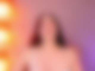 Live cam show with Lunar-leen - Petite on Camsoda