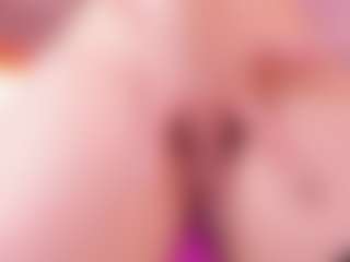 Live cam show with Lunar-leen - Normal on liverealitysex.com