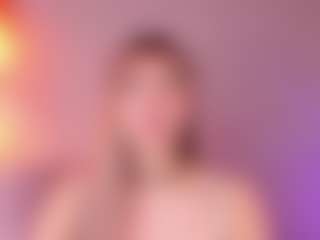 Live cam show with Lunar-leen - Petite on Dolls Live