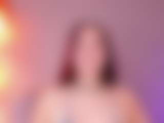 Live cam show with Lunar-leen - Tease Red Hair on Camming Site